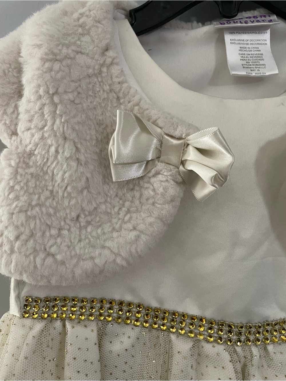 Kids Cream Satin Bow & Faux-Fur Dress Accessory